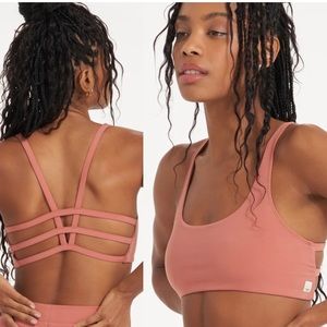 Vuori Yosemite Sports bra